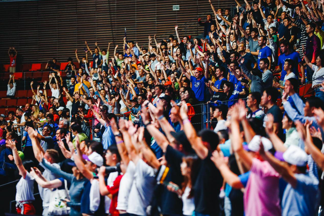 浓眉哥回归赛场,高光表现首场状态亮眼,雄鹿观众沸腾! 浓眉哥回归赛场,高光表现首场状态亮眼,雄鹿观众沸腾!